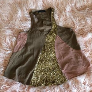 💕Fun Glittery Top💕